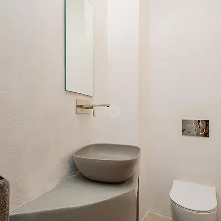 Anna Pantogia Villa *