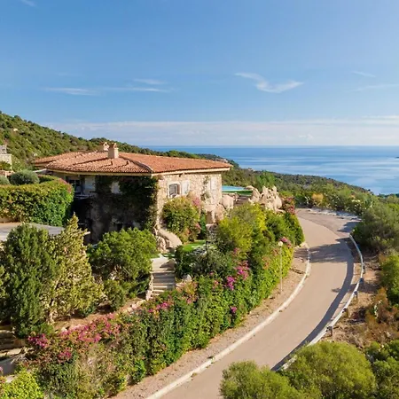 Anna Pantogia Porto Cervo